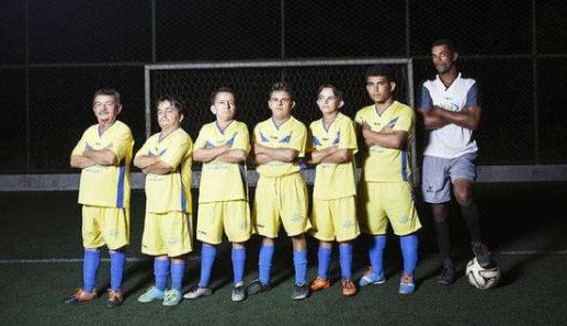 世界上真的有小人国吗，世界上真的有大人国和小人国吗（人均身高不足一米四五）