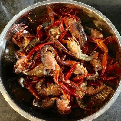 蒜蓉龙虾怎么做，蒜蓉龙虾的做法大全（蒜泥龙虾）