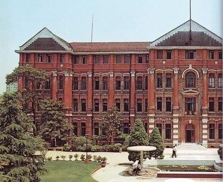 上海哪些地方好玩，上海市区有哪些地方好玩呢（教堂、弄堂、古镇...上海超美的6大免费景点）