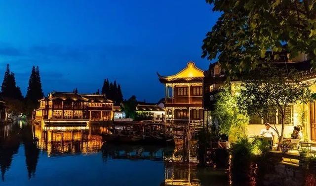 上海哪些地方好玩，上海市区有哪些地方好玩呢（教堂、弄堂、古镇...上海超美的6大免费景点）