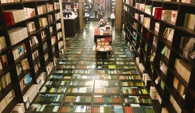 上海哪些地方好玩，上海市区有哪些地方好玩呢（教堂、弄堂、古镇...上海超美的6大免费景点）