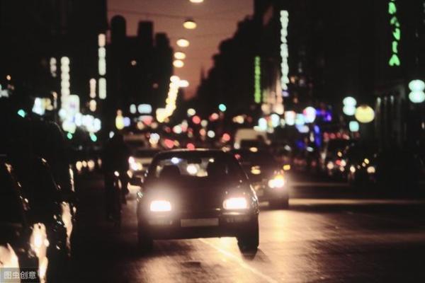 开夜车是什么意思，开夜车注意哪些（见黑停下来”什么意思）