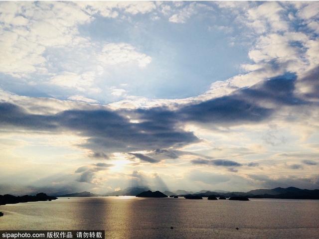 千岛湖在哪里，千岛湖在哪里属于哪个省（中国最大的人工湖——千岛湖）