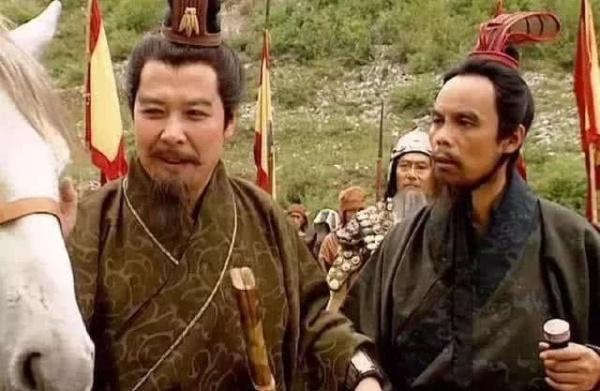 卧龙凤雏指的是谁，三国演义中卧龙凤雏分别指（庞统一生没什么实际成就）
