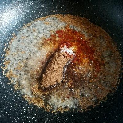 辣条怎么做家庭做法，辣条怎么做家庭做法窍门（自制辣条）