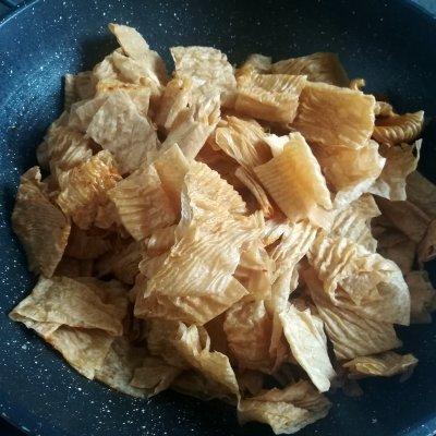 辣条怎么做家庭做法，辣条怎么做家庭做法窍门（自制辣条）