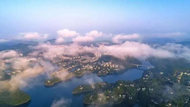 纸牌金陵十三钗游戏规则，金陵十三钗游戏规则怎样的（这些景区门票能打折）