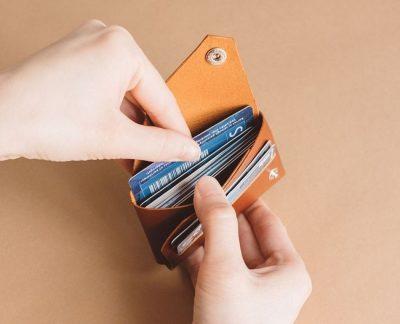 折钱包的简单方法，如何用折纸折零钱包（新鲜出炉的新手教程教你做钱包）