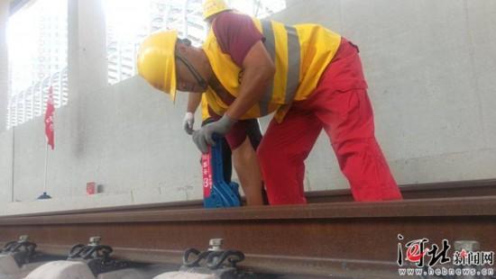 京张高铁正线全长多少公里，京张高铁正线全长约多少公里（高速列车将从这里驶向张家口）