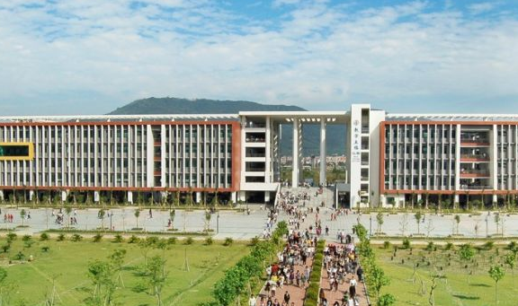 华南农业大学珠江学院是几本，华农珠江学院学费多少（广东二本大学排名及分数线）