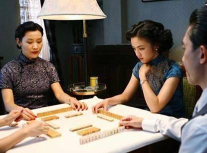 女人爱打麻将说明什么，老婆爱打麻将说明什么（喜欢打麻将的女人是坏女人吗）