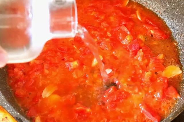 素炒茄子洋葱做法，红烧茄子洋葱的做法（夏季必吃的番茄）