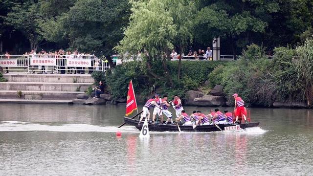 橹和桨的区别，桨和橹是什么意思（带你读懂江南民俗踏白船）