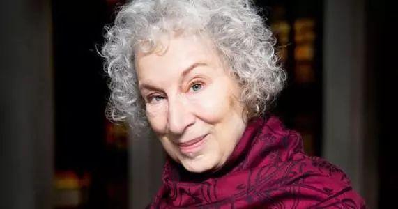 短篇言情小说排行榜，短篇言情小说排行榜2019前十名（使女也不例外：虚构的花园里）