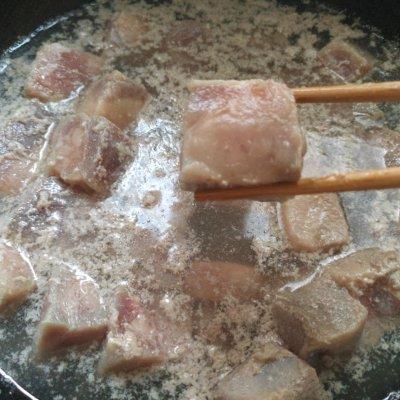 红烧鲶鱼的家常做法，红烧鲶鱼的家常做法视频（给老爸做道菜#红烧牛肉）