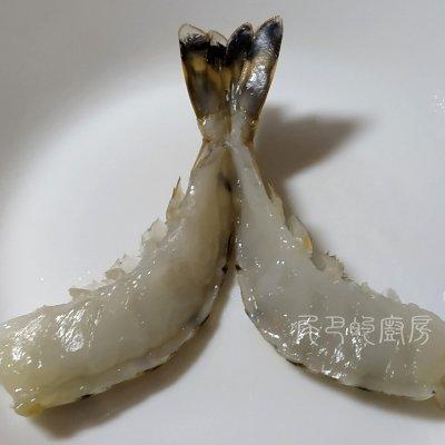 开边基围虾怎么做好吃，这样的蒜蓉开边虾你吃过吗