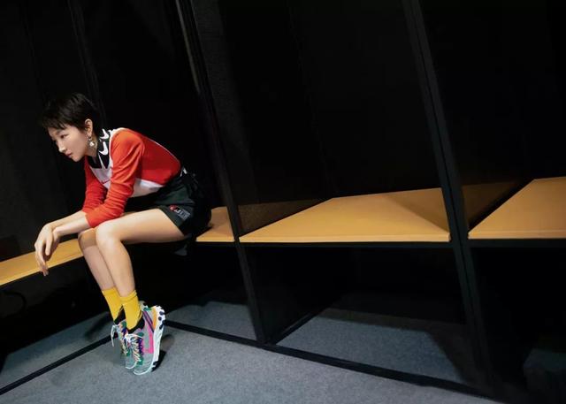 密室逃脱绝境四迷失森林攻略第一关Jimmy，密室逃脱绝境系列4迷失森林通关流程攻略（运动鞋，还能穿出什么花儿）