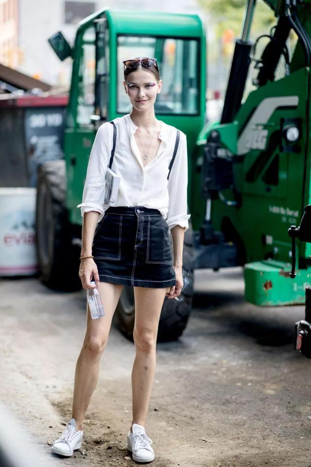 密室逃脱绝境四迷失森林攻略第一关Jimmy，密室逃脱绝境系列4迷失森林通关流程攻略（运动鞋，还能穿出什么花儿）