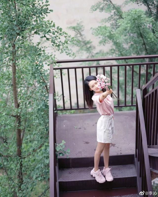 密室逃脱绝境四迷失森林攻略第一关Jimmy，密室逃脱绝境系列4迷失森林通关流程攻略（运动鞋，还能穿出什么花儿）