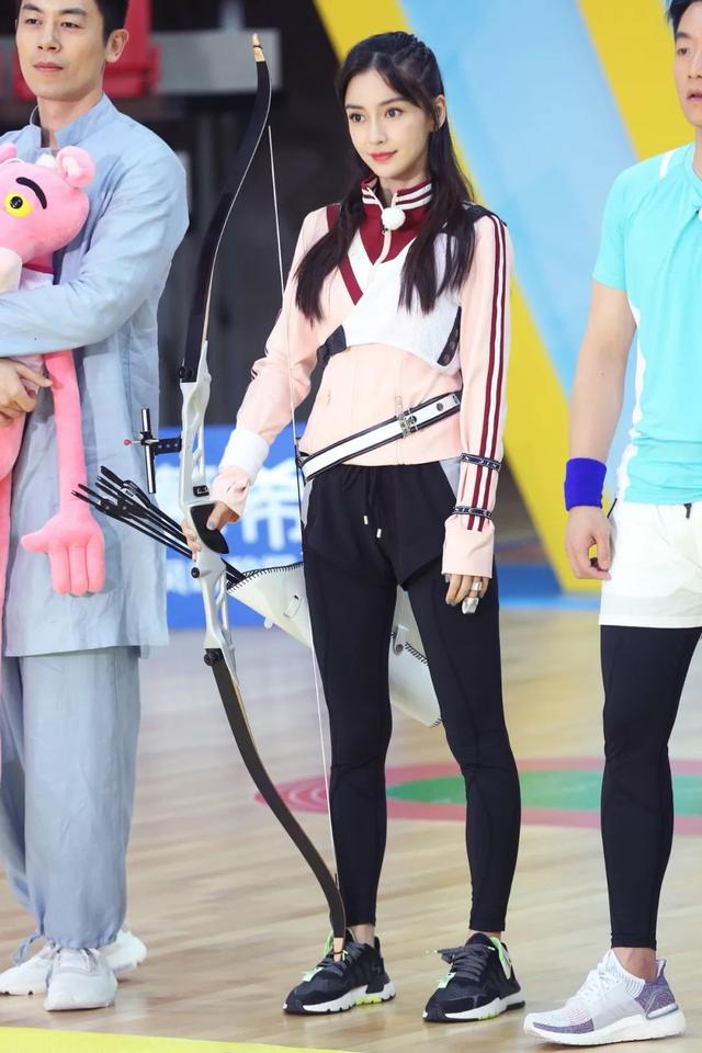 密室逃脱绝境四迷失森林攻略第一关Jimmy，密室逃脱绝境系列4迷失森林通关流程攻略（运动鞋，还能穿出什么花儿）