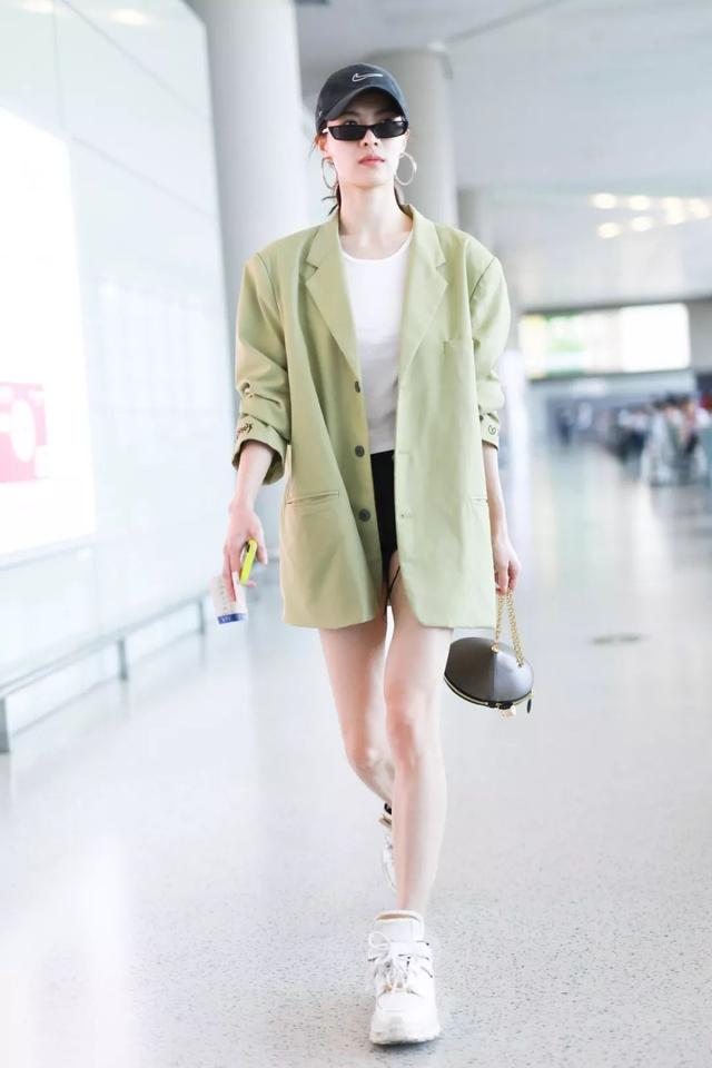 密室逃脱绝境四迷失森林攻略第一关Jimmy，密室逃脱绝境系列4迷失森林通关流程攻略（运动鞋，还能穿出什么花儿）