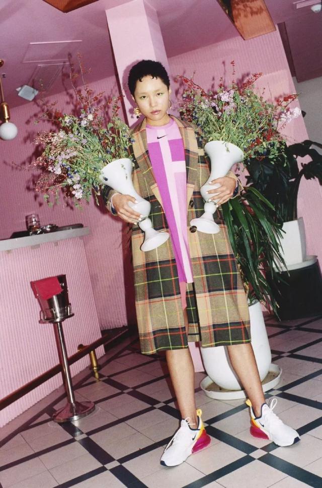 密室逃脱绝境四迷失森林攻略第一关Jimmy，密室逃脱绝境系列4迷失森林通关流程攻略（运动鞋，还能穿出什么花儿）