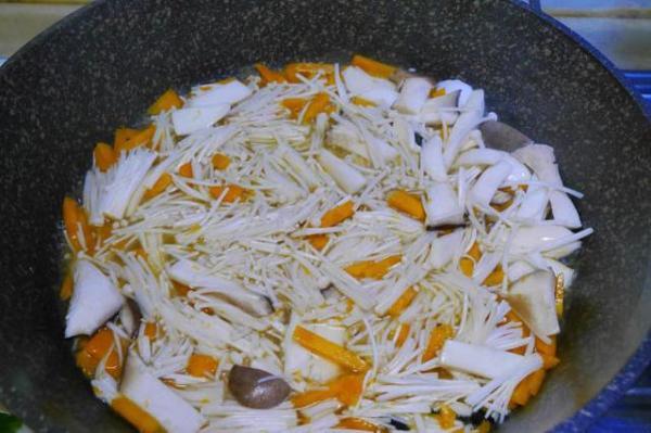 大厨教你做素炒面，大厨教你这道家常时蔬炒面