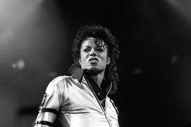 迈克杰克逊专辑下载,迈克尔杰克逊专辑(带你听懂mj的一生)