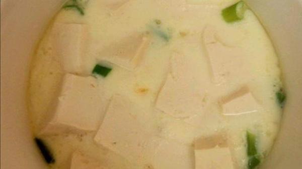 新鲜茶树菇要焯水吗，鲜茶树菇用不用焯水（孩子隔天就要吃）