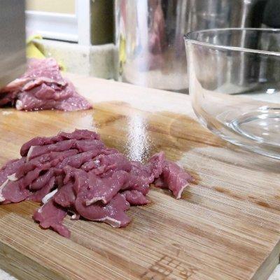 青豆怎么炒好吃，毛豆怎么炒好吃又简单（#花10分钟，做一道菜）