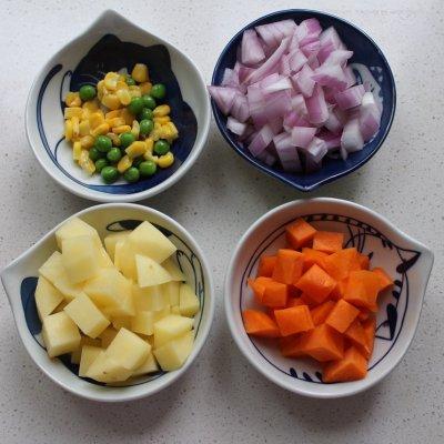 米饭和咖喱怎么做好吃，咖喱鸡肉饭这样做才好吃