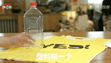 裙子怎么折叠不起皱，裙子叠起来会皱吗（衣服皱了别急着洗）