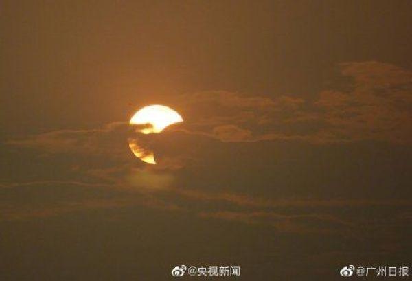 月出月落时间表，月亮一般晚上几点出现（7月天空大戏时间表来啦）