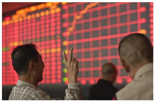 退市的股票股民有赔偿吗，退市的股票可以卖吗（一位血亏百万老股民血泪史）