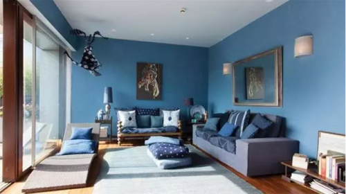 客厅乳胶漆刷什么颜色好看，客厅背景墙刷什么颜色的乳胶漆好看（客厅乳胶漆用什么颜色好看）