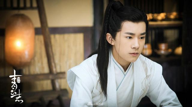 铁梨花剧情介绍,铁梨花演员表(易烊千玺竟然演过《铁梨花》)