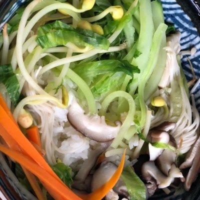 韩式石锅拌饭介绍，韩式拌饭走起