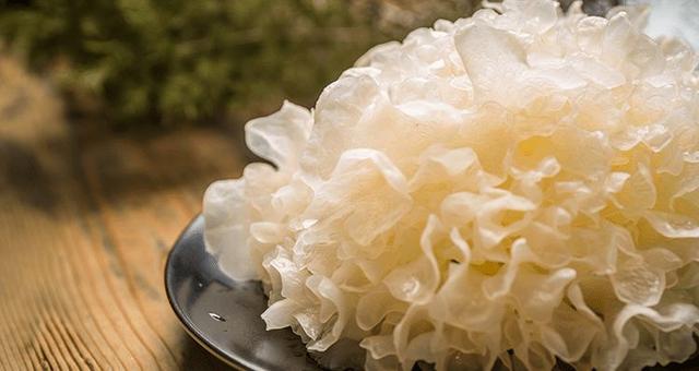 鲜银耳放冰箱可以保存多久，泡好的银耳可以冷冻保存吗（这些事一次说清楚）