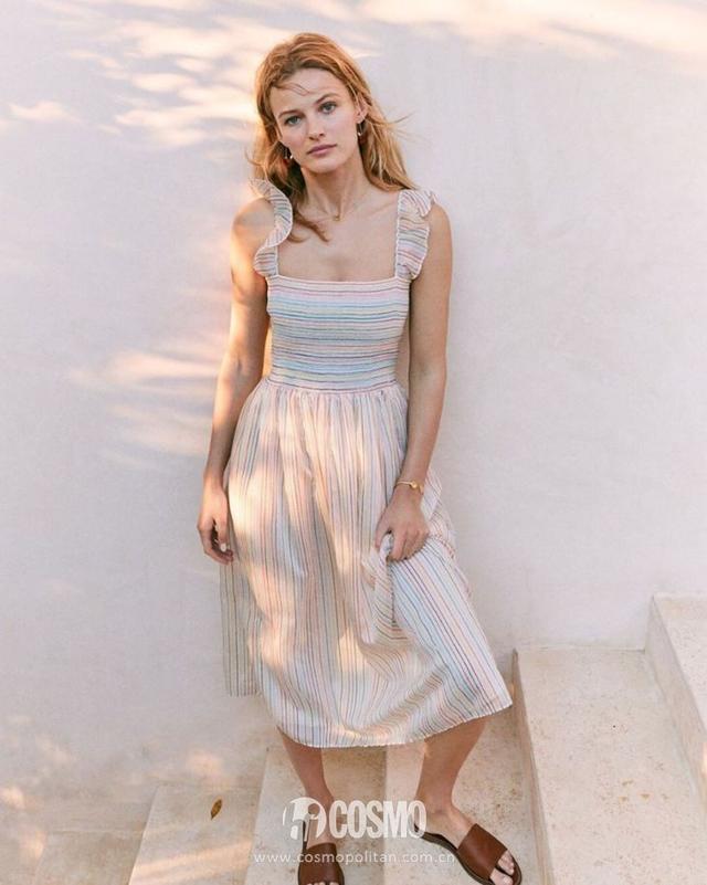 抖音整个夏天想和你环游世界是什么歌，整个夏天都想和你环游世界的歌（这是肯豆最最甜的一次）