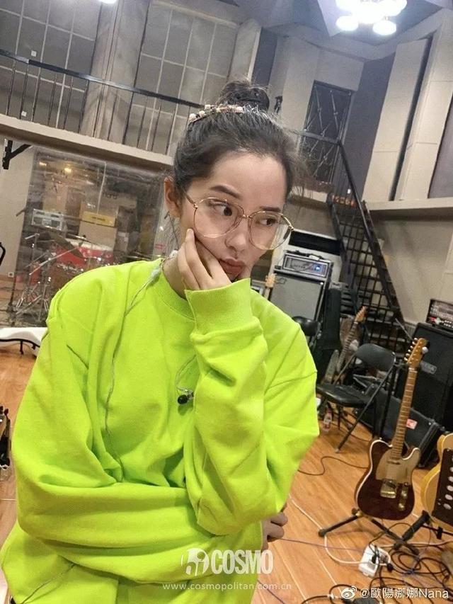 抖音整个夏天想和你环游世界是什么歌，整个夏天都想和你环游世界的歌（这是肯豆最最甜的一次）