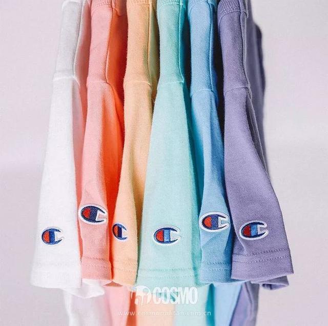 抖音整个夏天想和你环游世界是什么歌，整个夏天都想和你环游世界的歌（这是肯豆最最甜的一次）