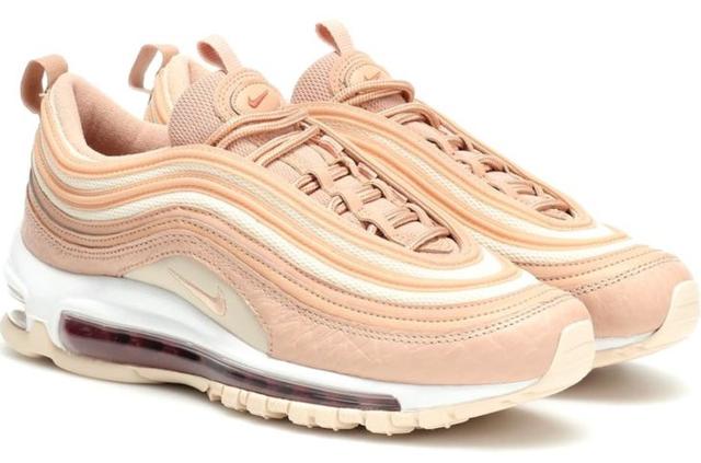 抖音整个夏天想和你环游世界是什么歌，整个夏天都想和你环游世界的歌（这是肯豆最最甜的一次）