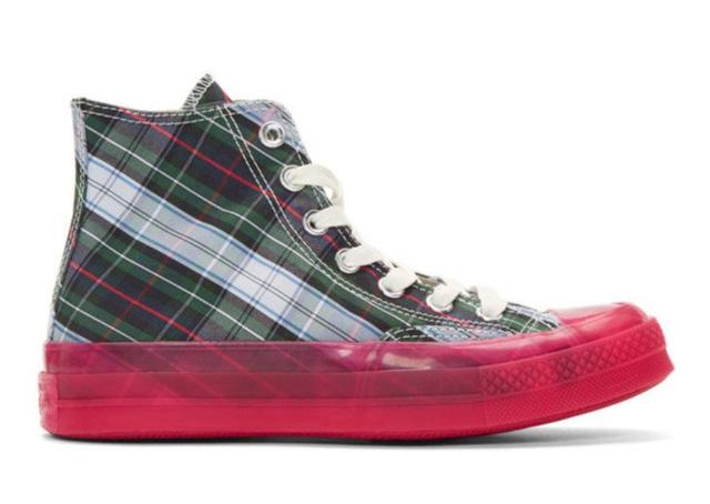 抖音整个夏天想和你环游世界是什么歌，整个夏天都想和你环游世界的歌（这是肯豆最最甜的一次）