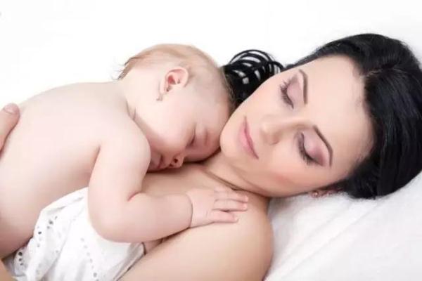 新生儿脐带护理，新生儿脐带怎么护理（妈妈和宝宝会疼吗）