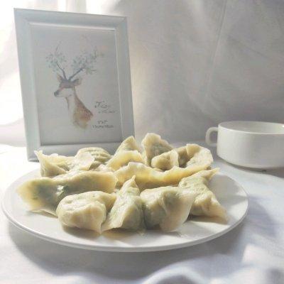 韭菜包水饺方法，韭菜水饺做法（韭菜这样包出水饺比饺子店里卖的好吃多了）