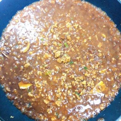 炸酱米线做法是什么，最正宗的米线酱的做法（#夏天夜宵High起来）