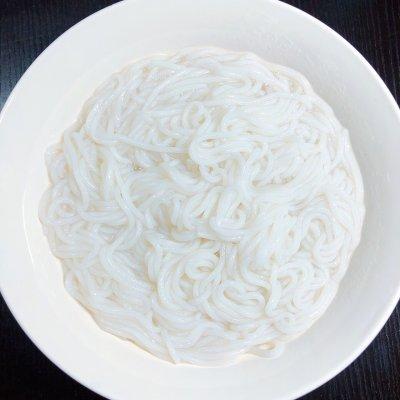 炸酱米线做法是什么，最正宗的米线酱的做法（#夏天夜宵High起来）