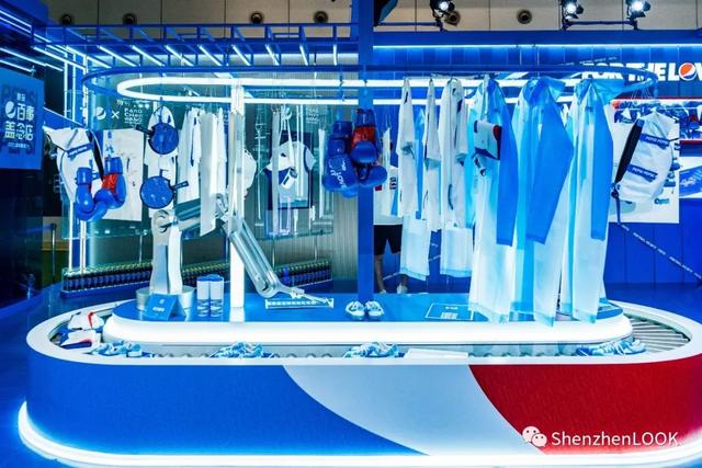 像百事可乐标志的衣服是什么牌子，logo像百事可乐的衣服（百事可乐快闪店）