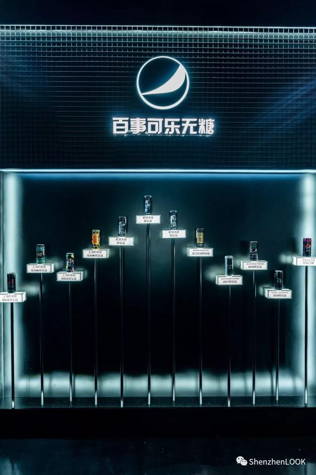 像百事可乐标志的衣服是什么牌子，logo像百事可乐的衣服（百事可乐快闪店）