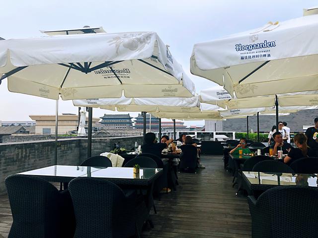 北京的所有夜市都在哪，北京最大的夜市在哪里（前门大街夜市成消夏打卡地）